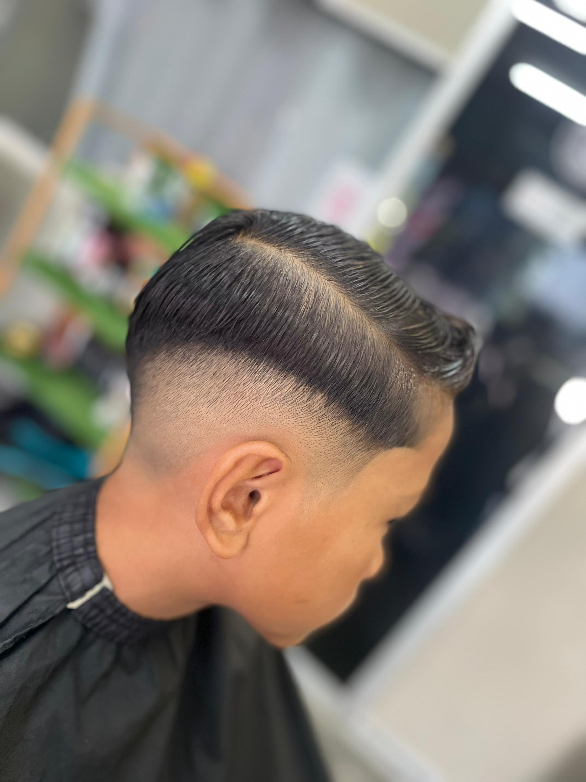 Side part skin fade by Awi